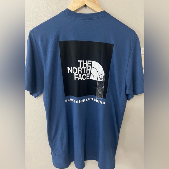 🏷 THE NORTH FACE MEN’S GRAPHIC TEE — SIZE SMALL — NWT - Picture 2 of 8